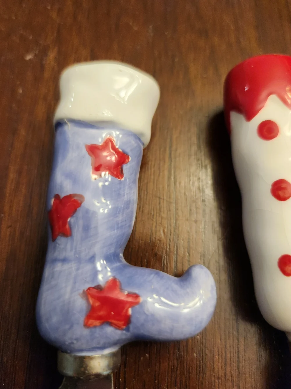 Source Unknown Ceramic Holiday Stocking Spreaders - Purple, White, Green